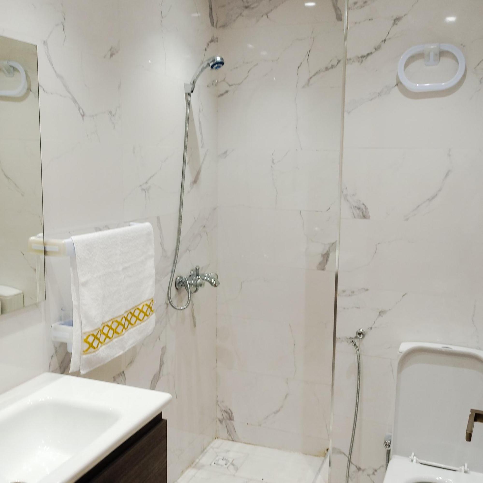 Super Apartement Totalement Neuf Et Climatise A Cote Du Centre Commercial Marjane M2 Tangier Exterior photo